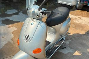 vespa ET4 125