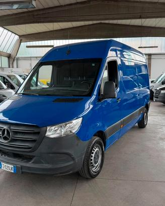 Mercedes Benz Sprinter 311 l2h2