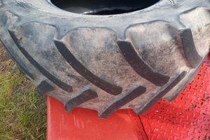 Gomma pneumatico trattore