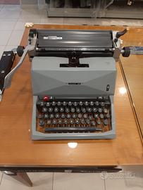 Macchina da scrivere meccanica Olivetti