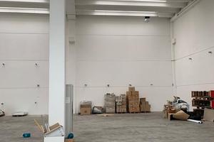 Ampio Capannone Industriale