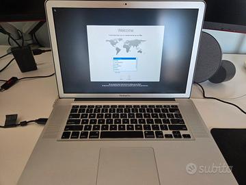 MacBook Pro 15" Mid 2009 (A1286) ricambi/sistemare