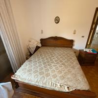 Letto in legno con coppia di materassi singoli