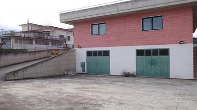 Locale commerciale 250 mq villa d'agri via gramsci
