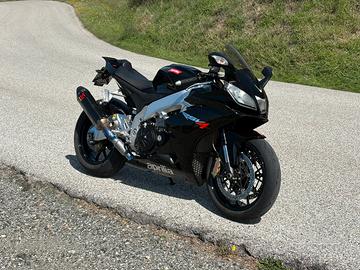 Aprilia Rsv4 r