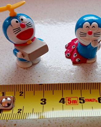 2 mini action figure Doraemon personaggi pupazzett