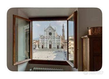 Appartamento di 140 m² con più di 5 locali a Firen
