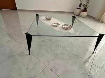 Tavolino da salotto in cristallo di design