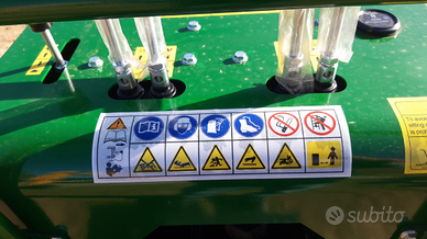 Motocarriola autocaricante