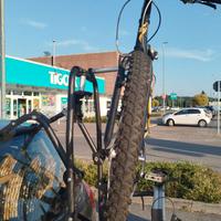 Usato pochissimo  porta biciclette Polaris  Menabò
