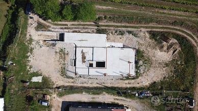 Terreno di 2100 m² a Valeggio sul Mincio