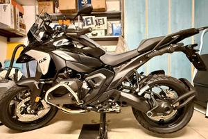 BMW R 1300 GS TRIPLE BLACK