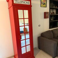 Cabina armadio telefonica inglese
