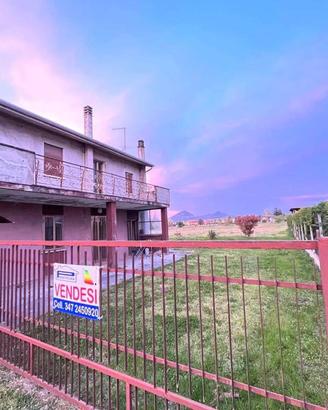 Villa di 285 m² con più di 5 locali a Solesino