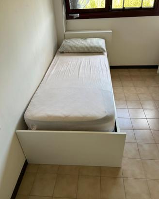 Letto contenitore singolo con rete sollevabile