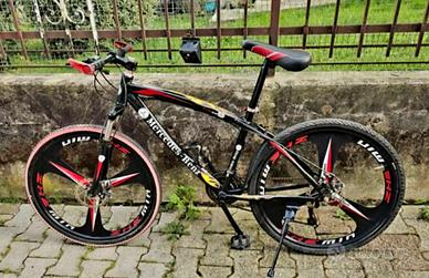 MOUNTAIN BIKE COME NUOVA 