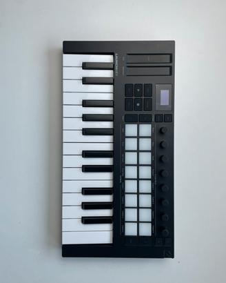 Novation launchkey mini