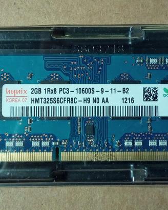 2 GB SDRAM HYNIX PC3-10600S (N.B.: 1,5 Volt)