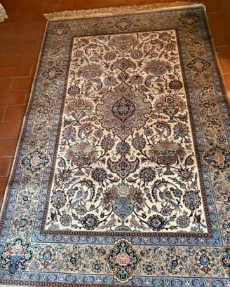 tappeto persiano di pregio isfahan 154x235