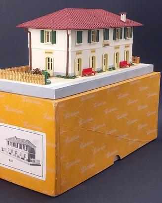 Rivarossi Modital stazione Cecina scala H0 vintage