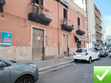 Locale Commerciale C1 Via Possidonea 60 Mq