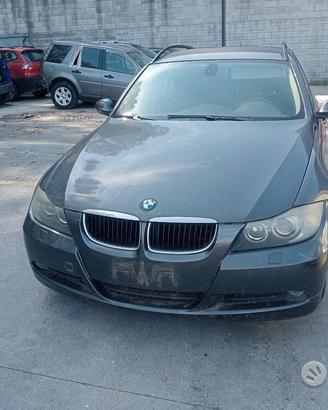 BMW serie 3 320 E91 m47 204d4 163cv per ricambi