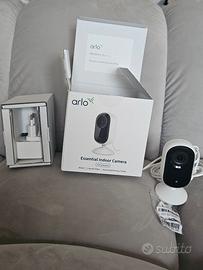 Arlo eseential indoor camera seconda generazione 