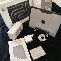 Apple Macbook pro m4 Silver italia 100% 7 cicli
