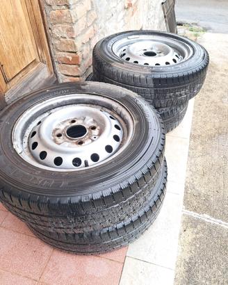 Gomme 175/70 R 14 C