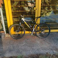 Bici mountain bike scott scale 10