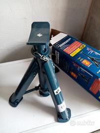 N. 1 cavalletto per auto