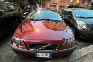 A.F.F.A.R.E  Volvo S60 2.4 Turbo automat 2002 benz