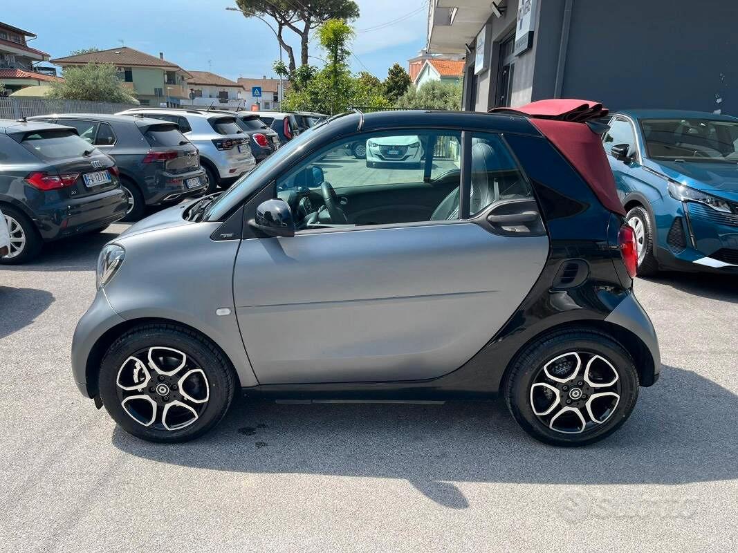 Smart Fortwo Cabrio 2016 photo 2