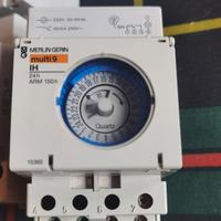 interruttore orario Merlin Gerin IH multi9 24h