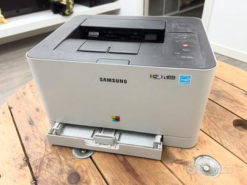 stampante laser a colori Samsung CLP-365W con WiFi