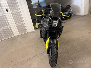 Nuovissima SVT sx 650 con solo 1300 chilometri