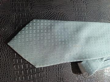 cravatta hermès
