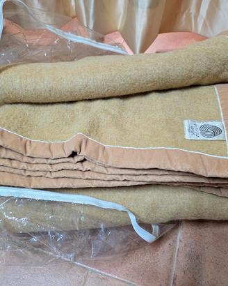 Coperta matrimoniale pura lana vergine