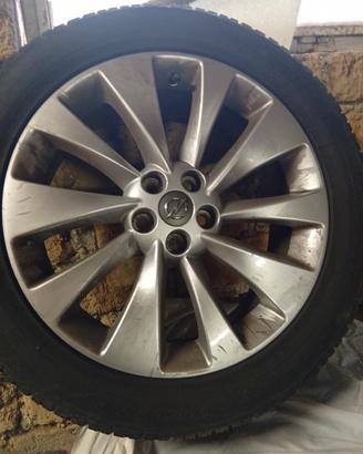 4 cerchi complete di gomme 