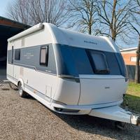 caravan HOBBY 560 KMFe 