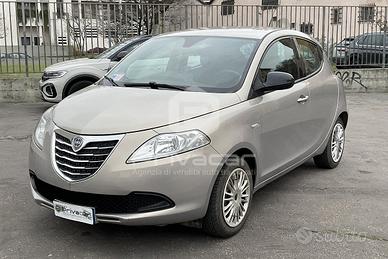 LANCIA Ypsilon 1.2 69 CV 5 porte Silver
