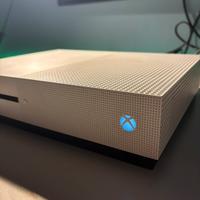 Xbox One S con cavo e controller - difettosa