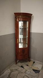 Mobile Vetrina angolare antica