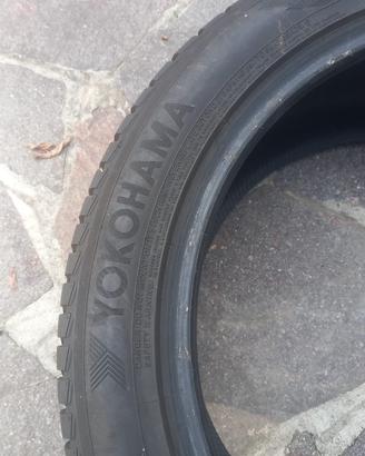 Coppia gomme invernali Yokohama 275/40 R19 105W