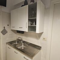 Cucina completa con forno Indesit su Roma