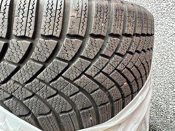 4 Bridgestone 225/40 R18 termiche