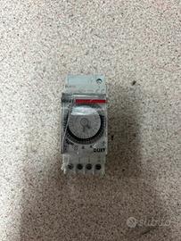 Orologio Elettromeccanico Giornaliero 2 DIN