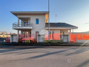 3 LOCALI A CASTREZZATO