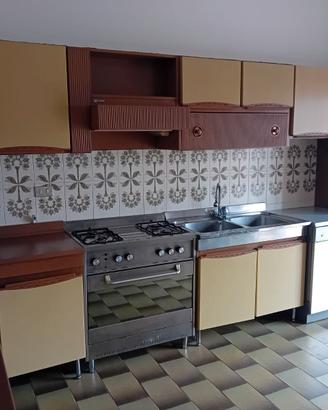 Cucina angolare marca Salvarani