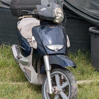 Aprilia Scarabeo 250 - 2009